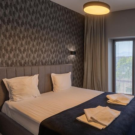 Capital City Center Apart Residence Plovdiv Ngoại thất bức ảnh