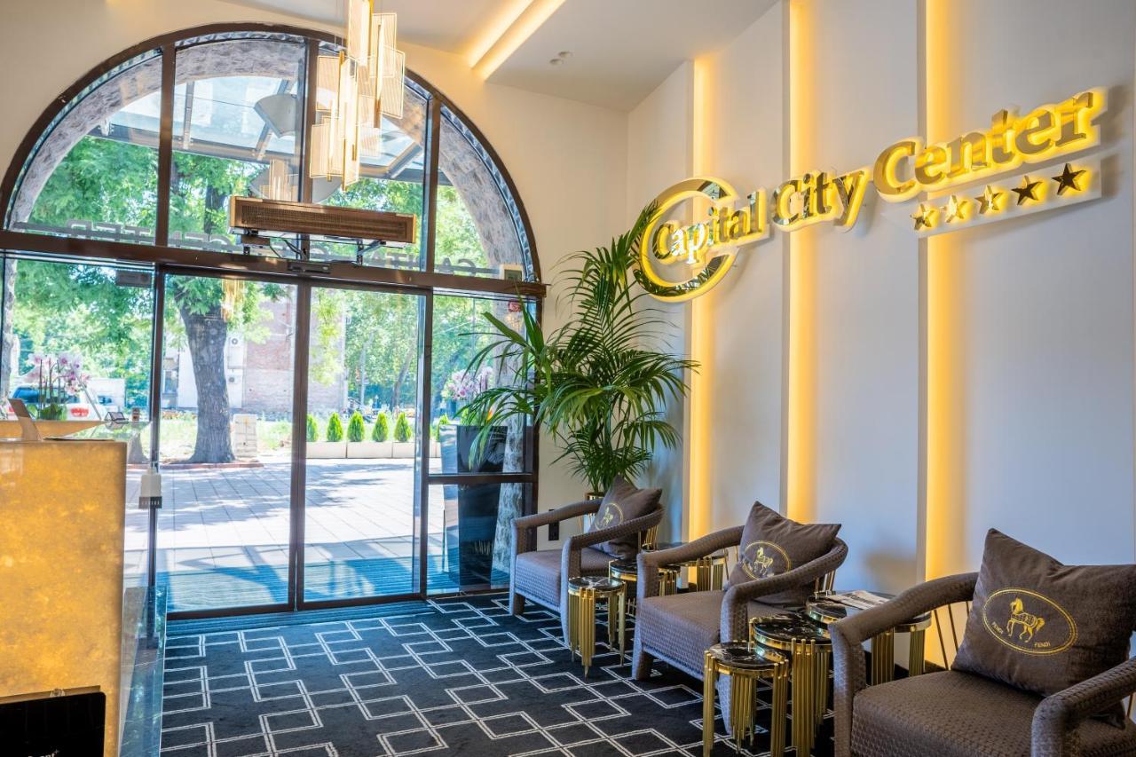 Capital City Center Apart Residence Plovdiv Ngoại thất bức ảnh