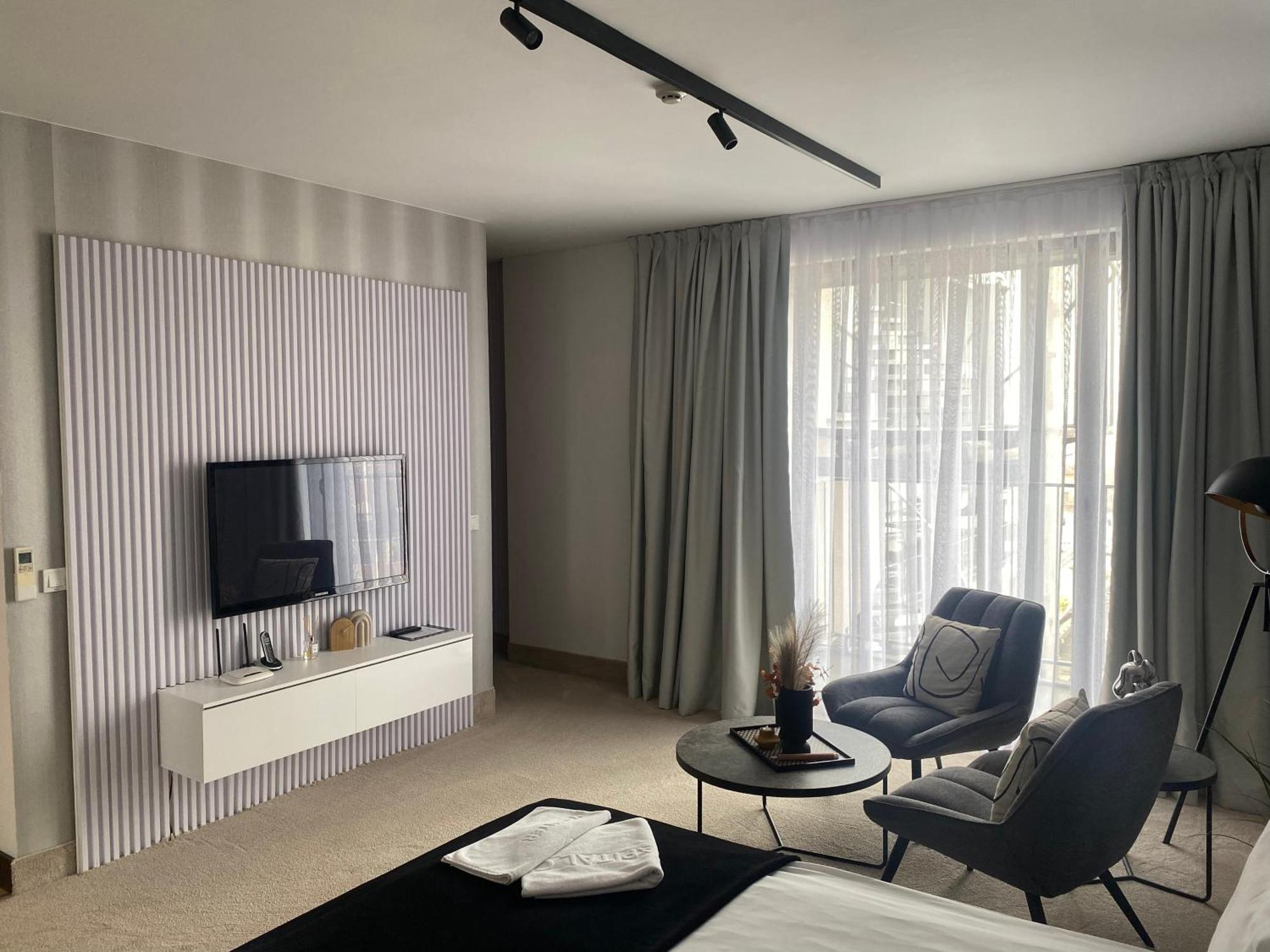 Capital City Center Apart Residence Plovdiv Ngoại thất bức ảnh
