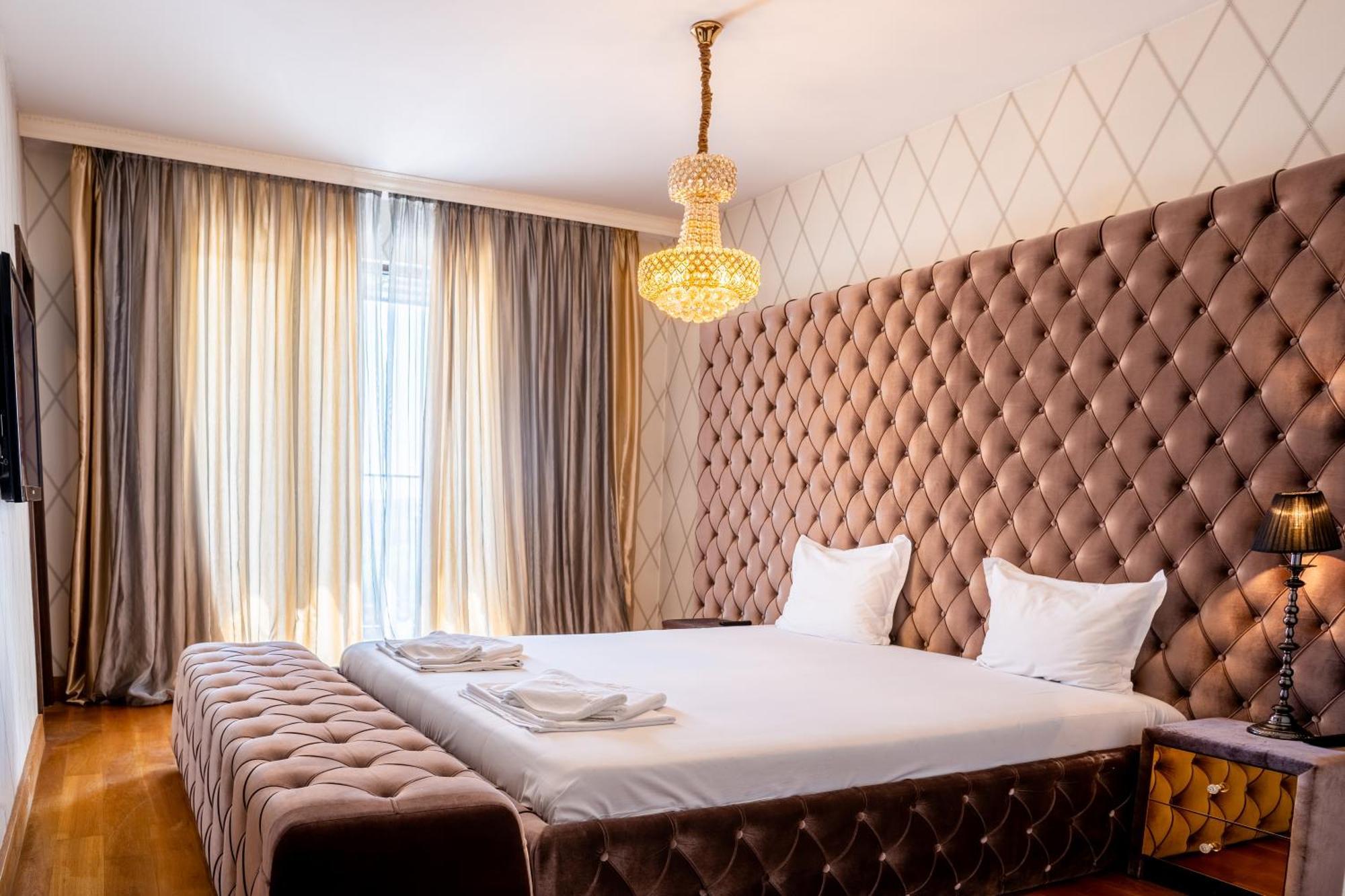 Capital City Center Apart Residence Plovdiv Ngoại thất bức ảnh
