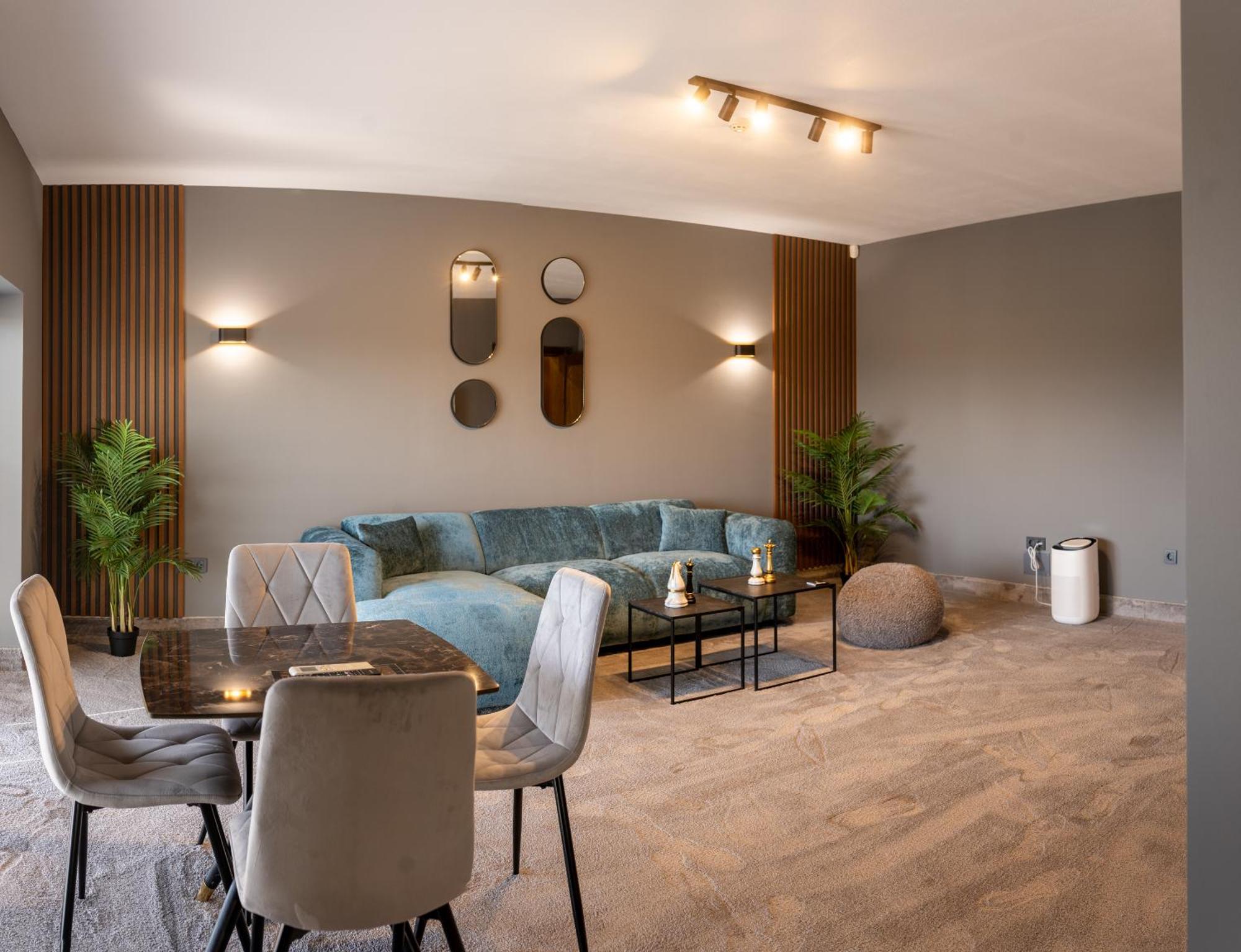 Capital City Center Apart Residence Plovdiv Ngoại thất bức ảnh