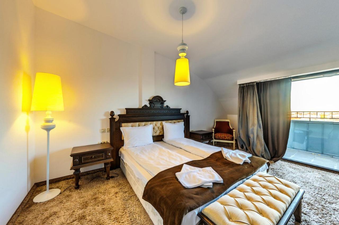 Capital City Center Apart Residence Plovdiv Ngoại thất bức ảnh