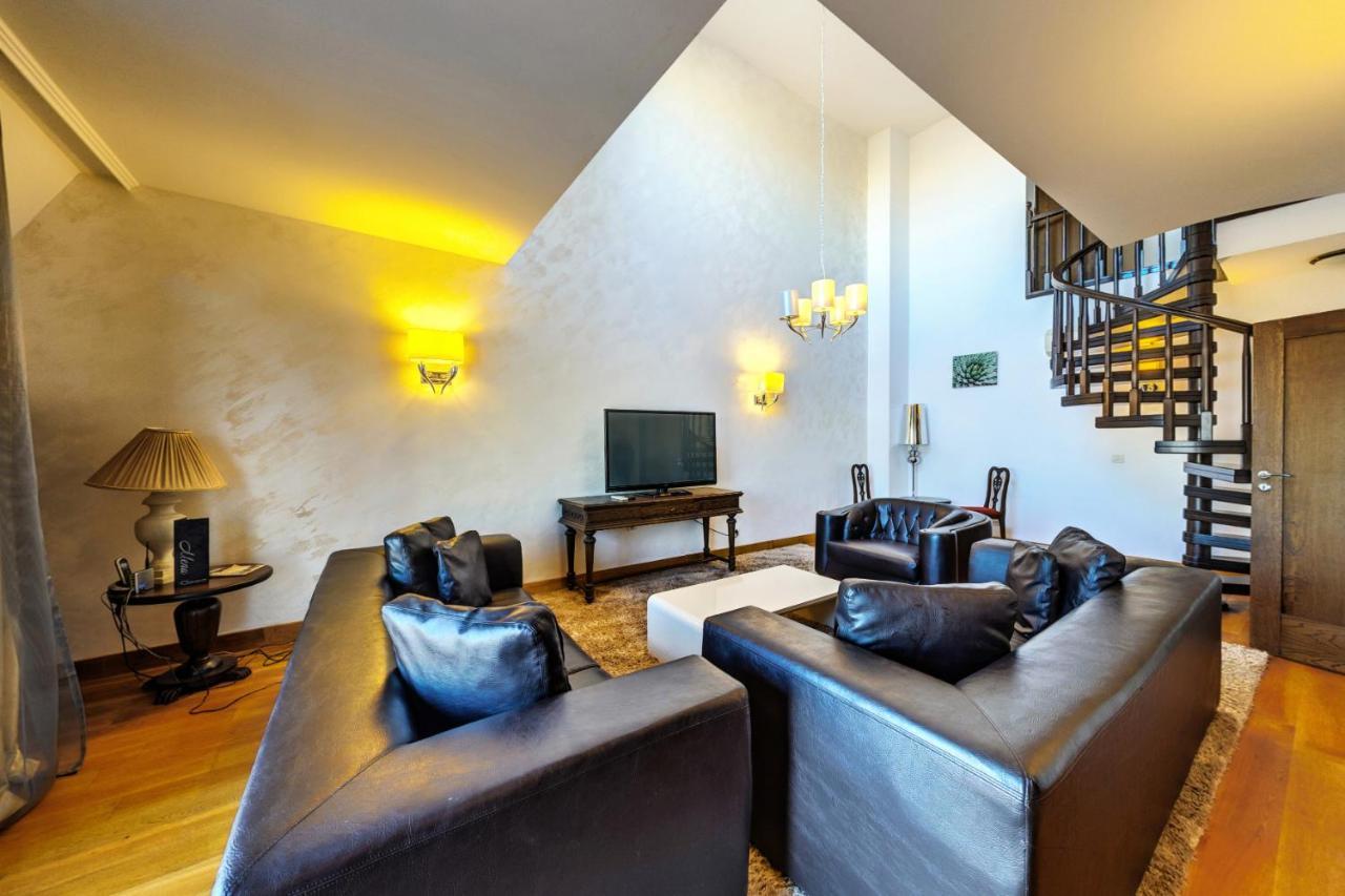 Capital City Center Apart Residence Plovdiv Ngoại thất bức ảnh