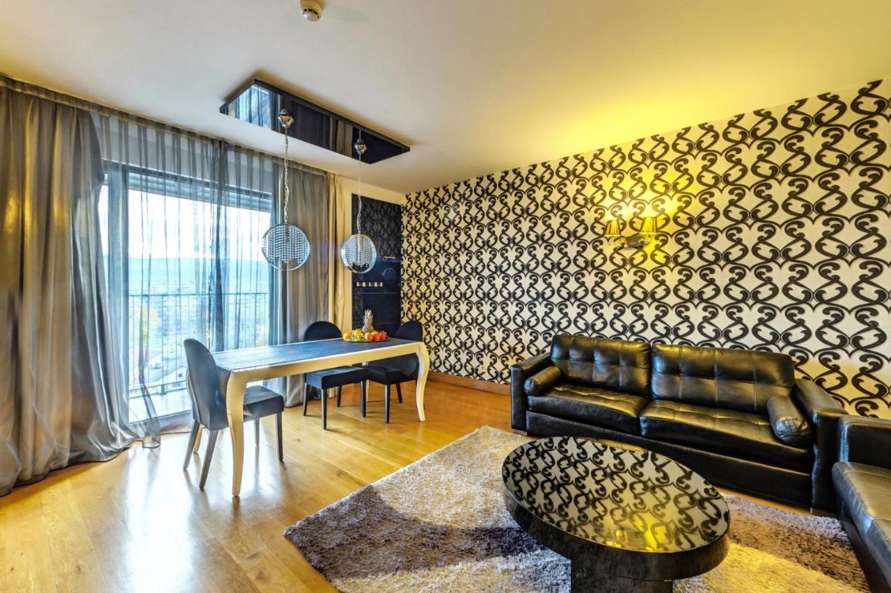 Capital City Center Apart Residence Plovdiv Ngoại thất bức ảnh