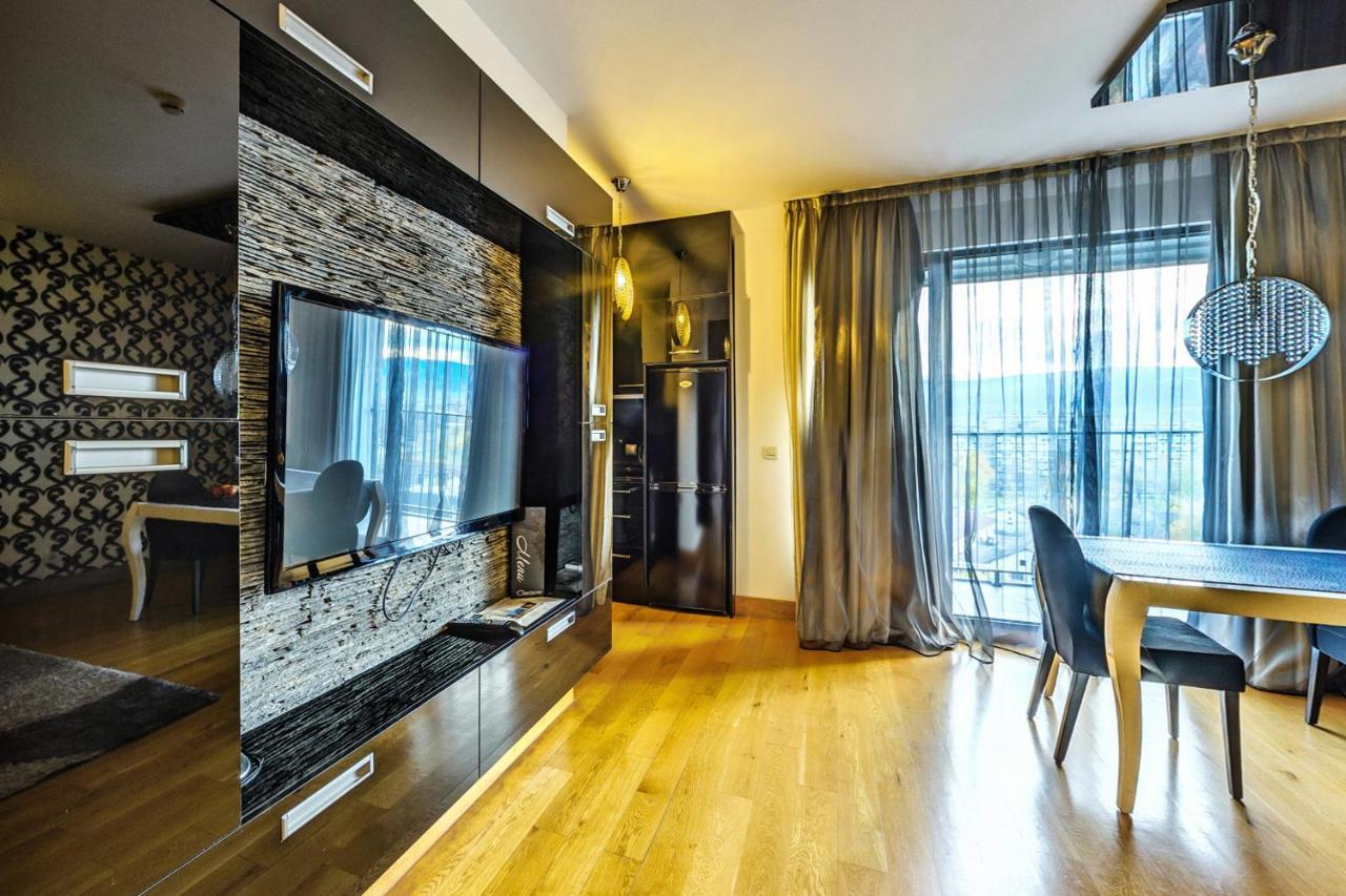 Capital City Center Apart Residence Plovdiv Ngoại thất bức ảnh